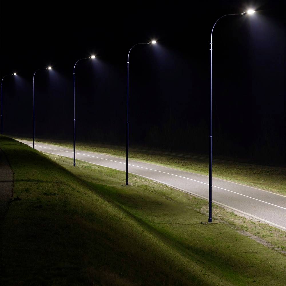 V-TAC VT-139ST-S 2120434 LED street light EEC: D (A - G) LED (monochrome) Built-in LED 100 W Grey