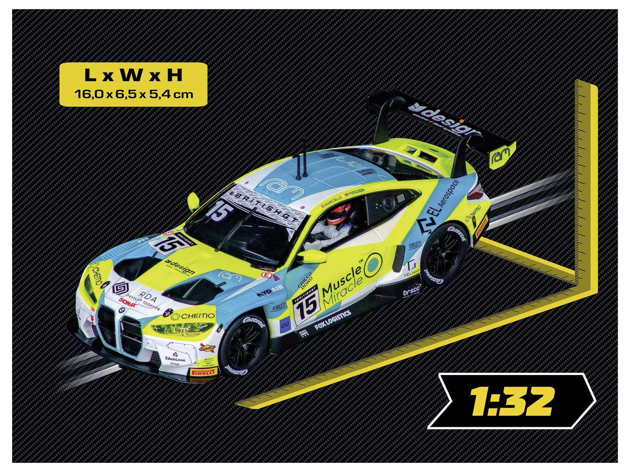 'Race car toy with dimensions 16,0x6,5x5,4 cm, yellow and blue, labeled 'Muscle Miracle', displayed on a black background with '1:32' scale.'