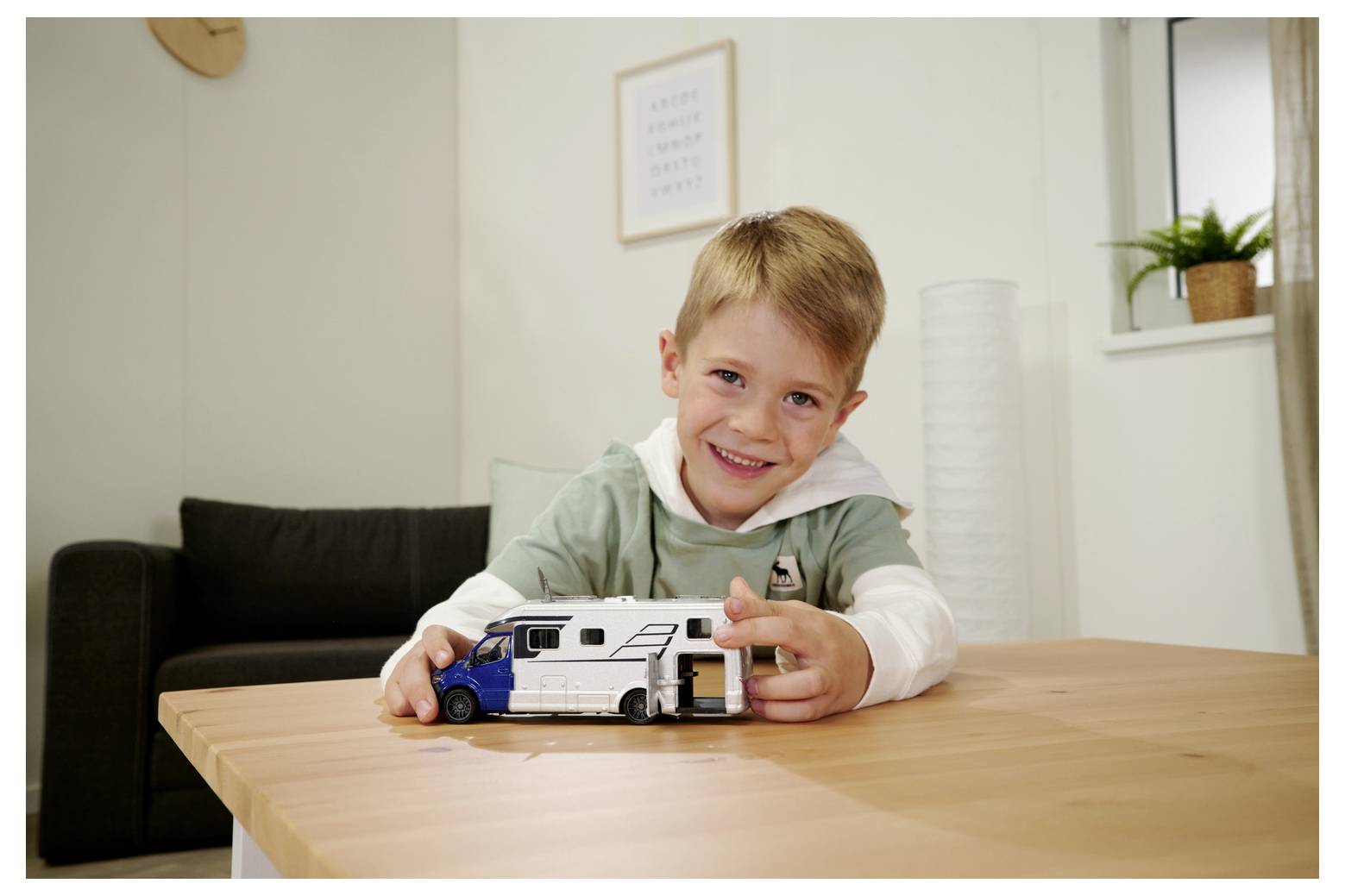 Majorette Hymer B-Class camper Assembled Car wash