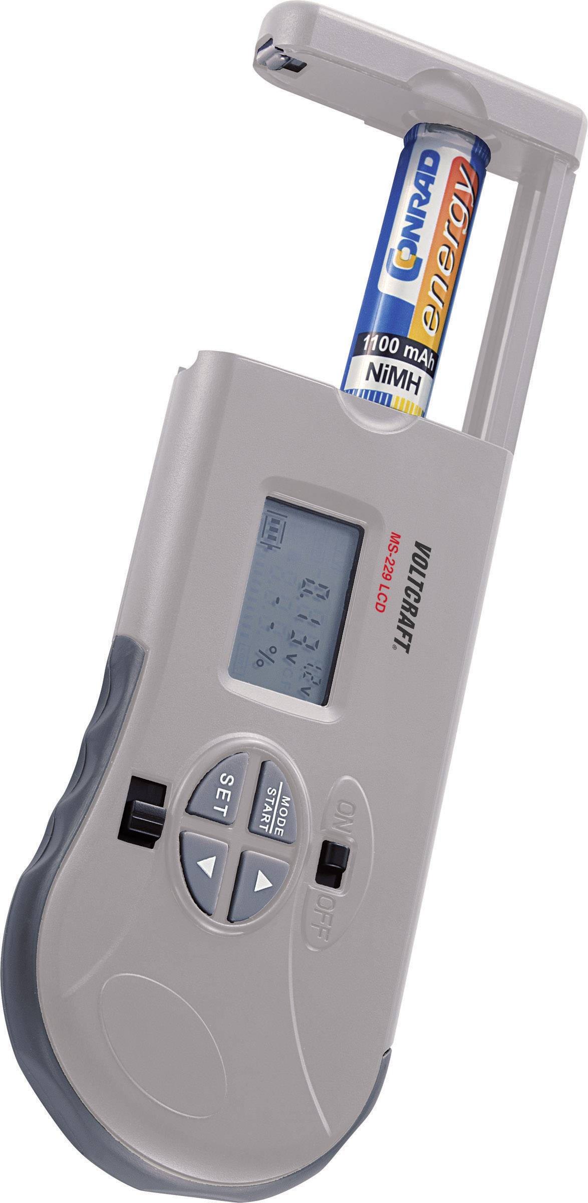 A battery tester measures the remaining charge of an AA battery and displays the value on a digital screen.