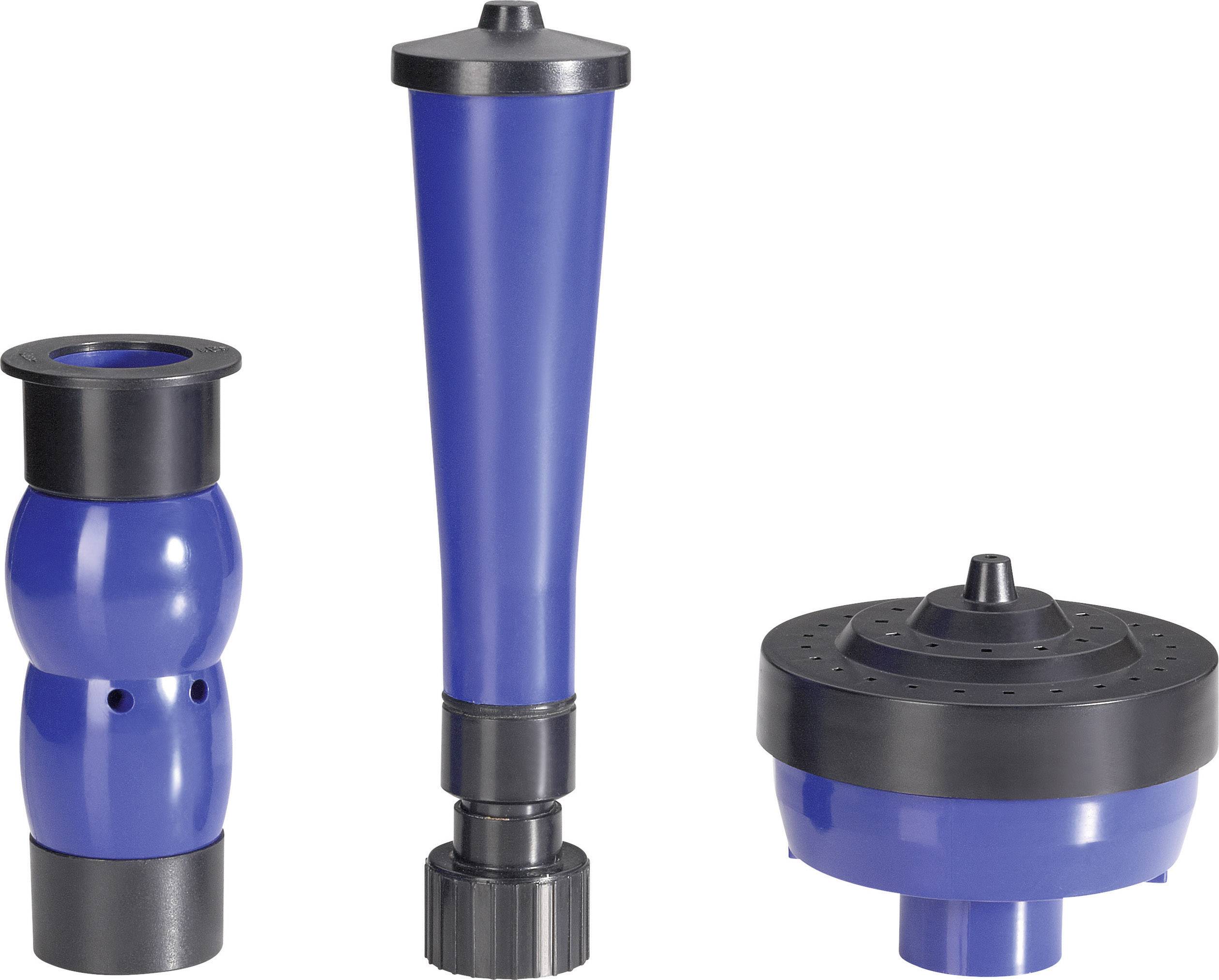Three blue garden irrigation nozzles standing upright. On the left, a narrow nozzle; in the centre, a conical nozzle; on the right, a flat, round nozzle.