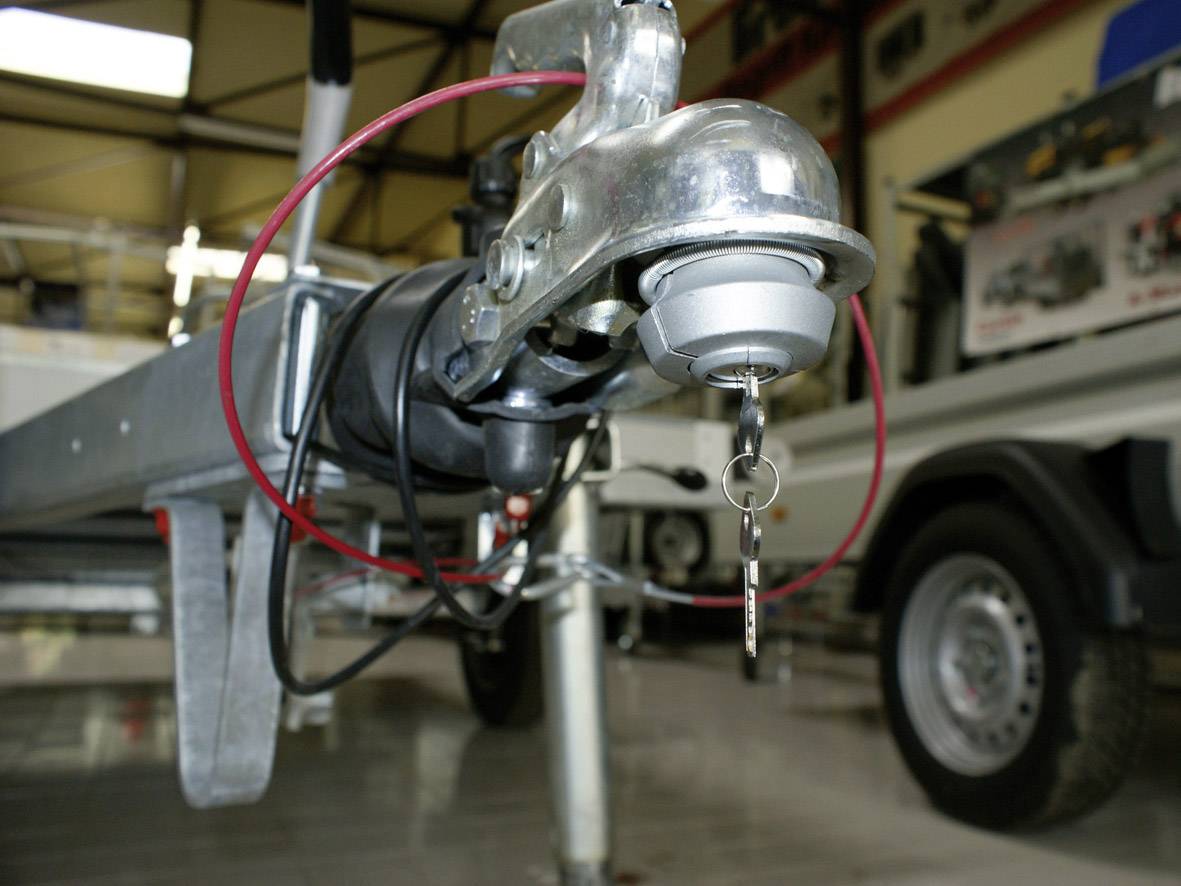 LAS Trailer theft protection clamp