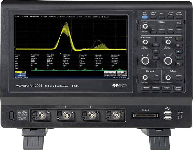 Digital oscilloscope displaying two signal curves. Numerous buttons and connections. Brand logo located in the bottom right of the screen.