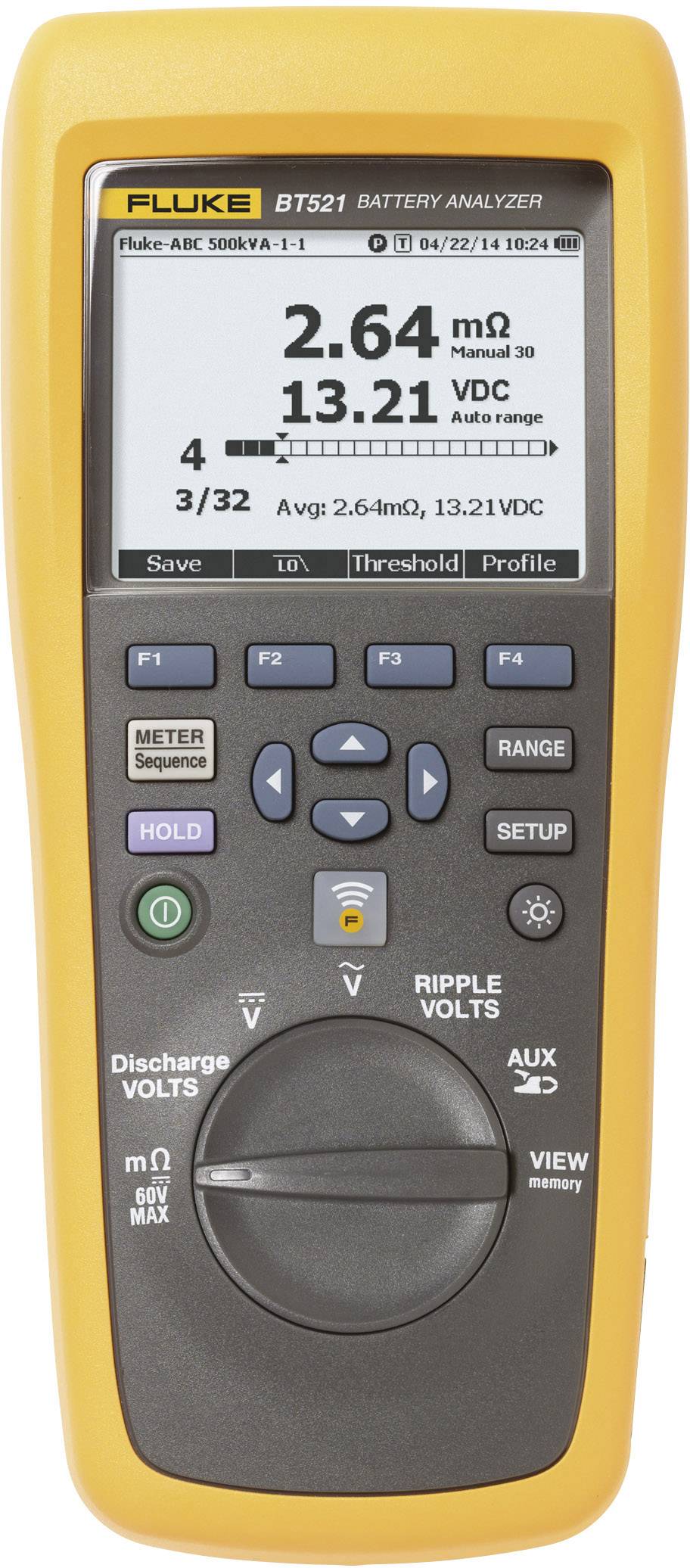 Fluke BT521 battery tester displays resistance of 2.64 mΩ and voltage of 13.21 V on the screen. Multiple buttons available for operation.