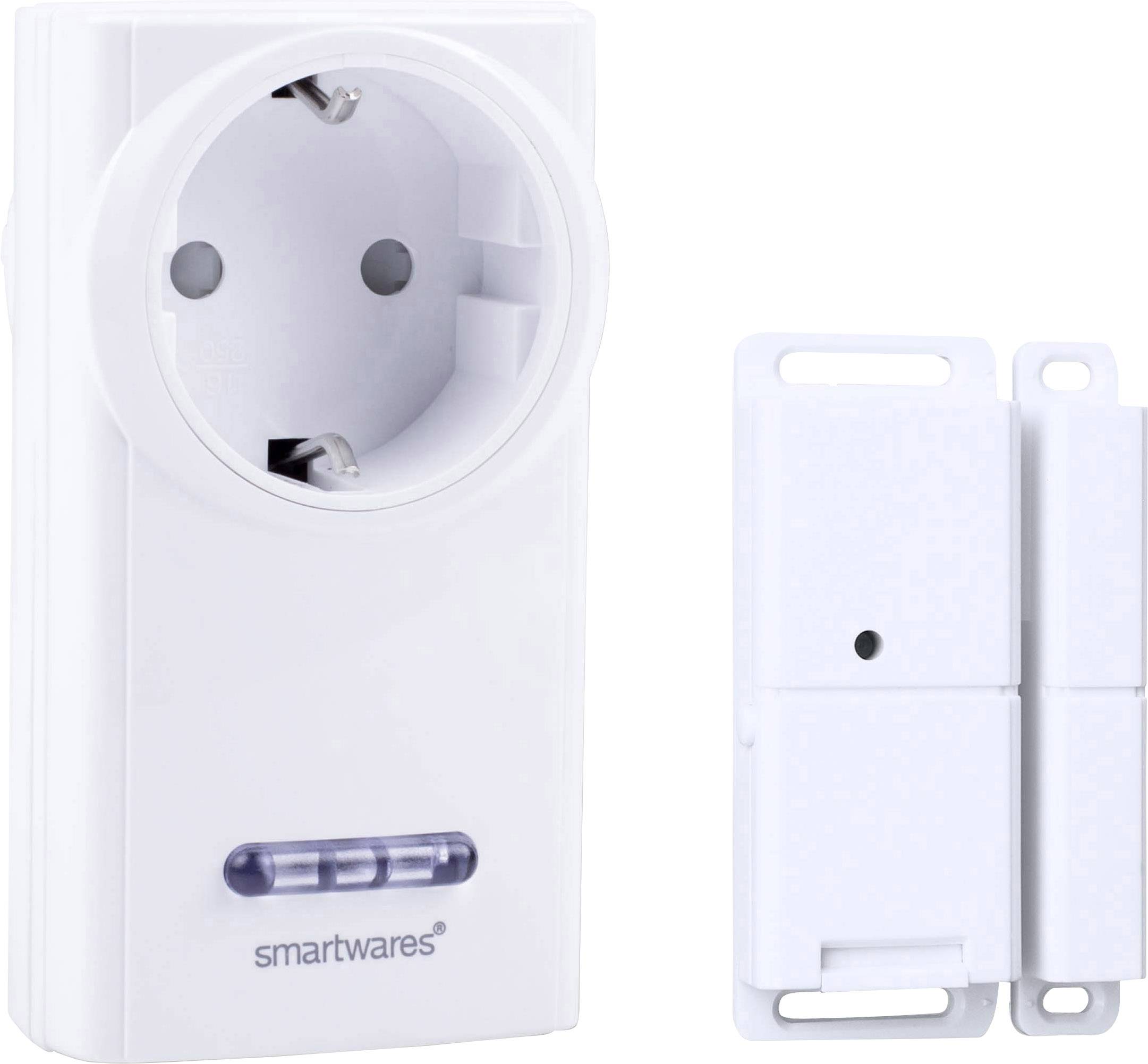 A white Smartwares smart plug socket and a corresponding sensor.