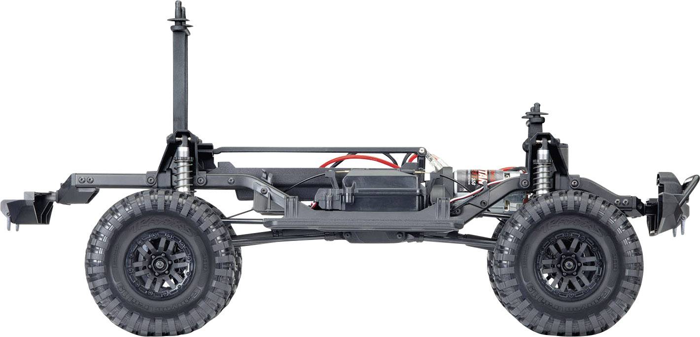 Traxxas Landrover Defender Brushed RC model car Electric Crawler 4WD RtR 2,4 GHz