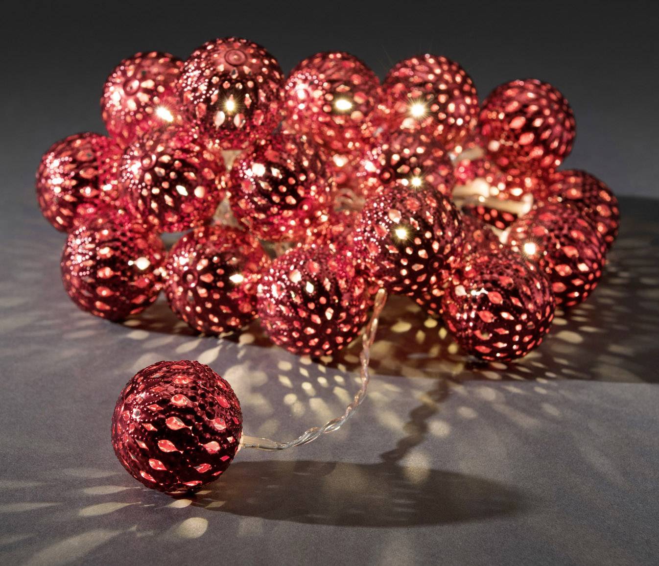 Konstsmide 3156-553 Holiday lights (motif) Balls Inside mains-powered No. of bulbs 24 LED (monochrome) Warm white Illuminated
