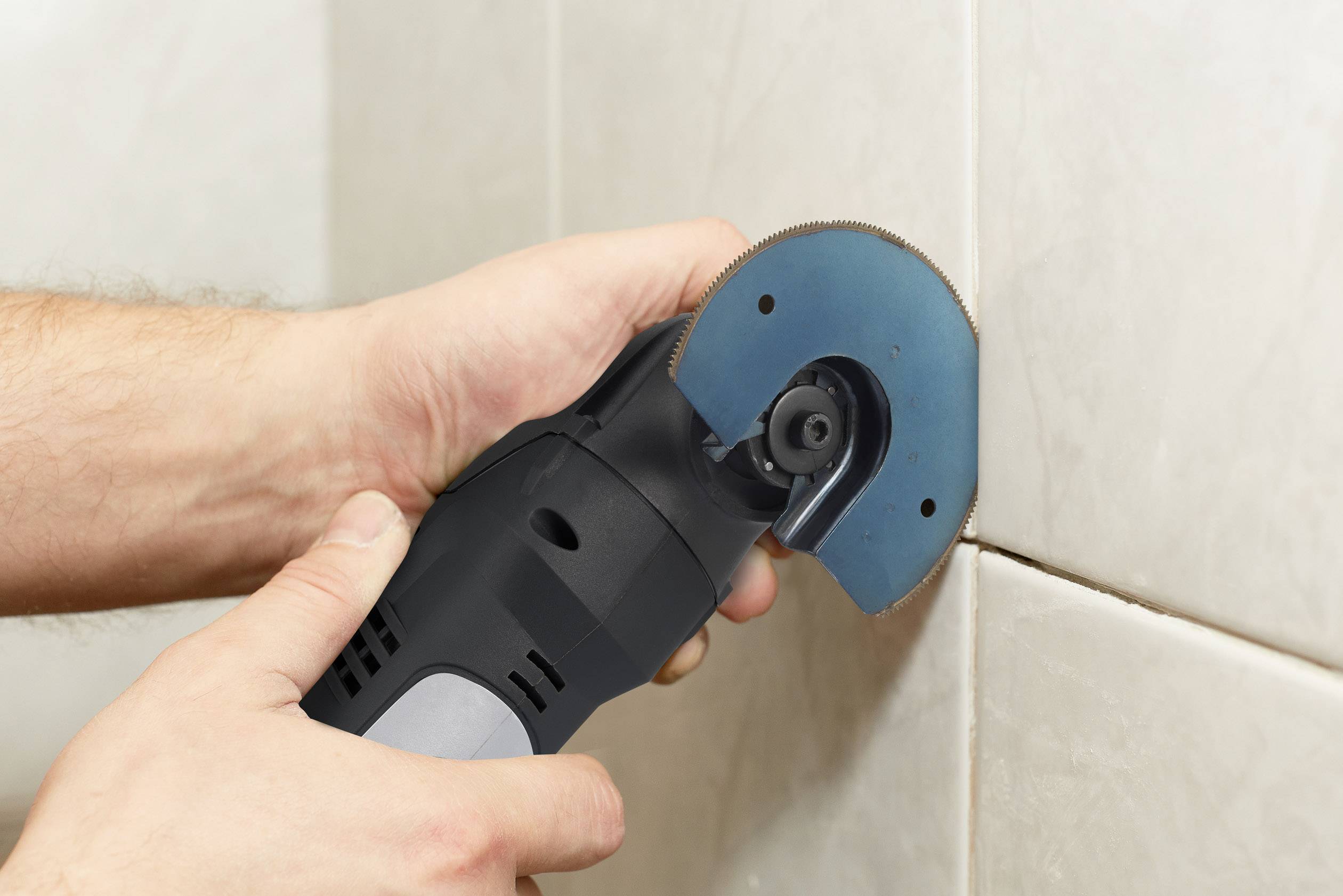 Basetech 2189405 Cordless multifunction tool incl. spare battery 10.8 V 1.5 Ah No. of power packs included 2