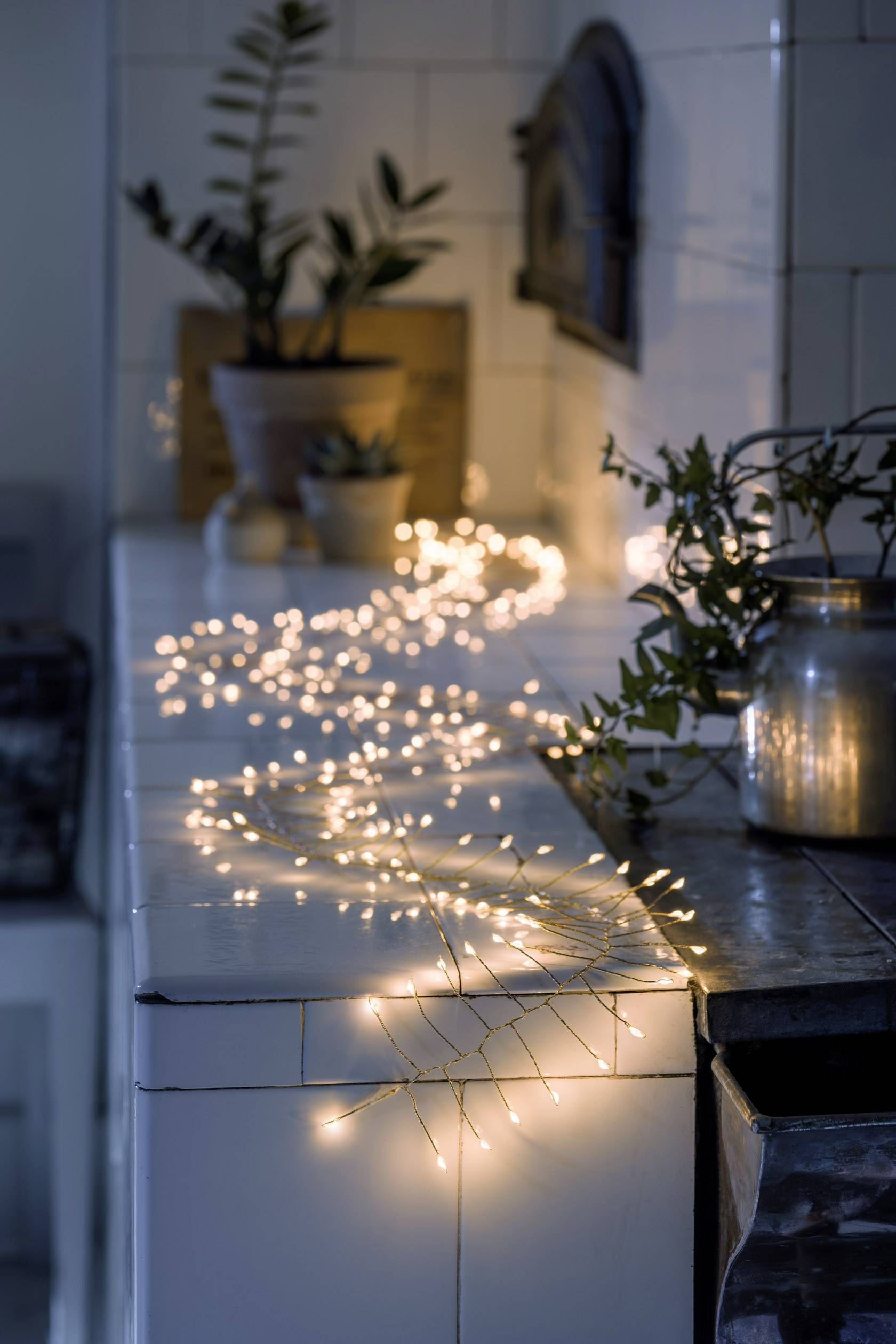 Konstsmide 6339-880 Micro holiday lights Inside EEC: E (A - G) mains-powered No. of bulbs 200 LED (monochrome) Amber Illuminated
