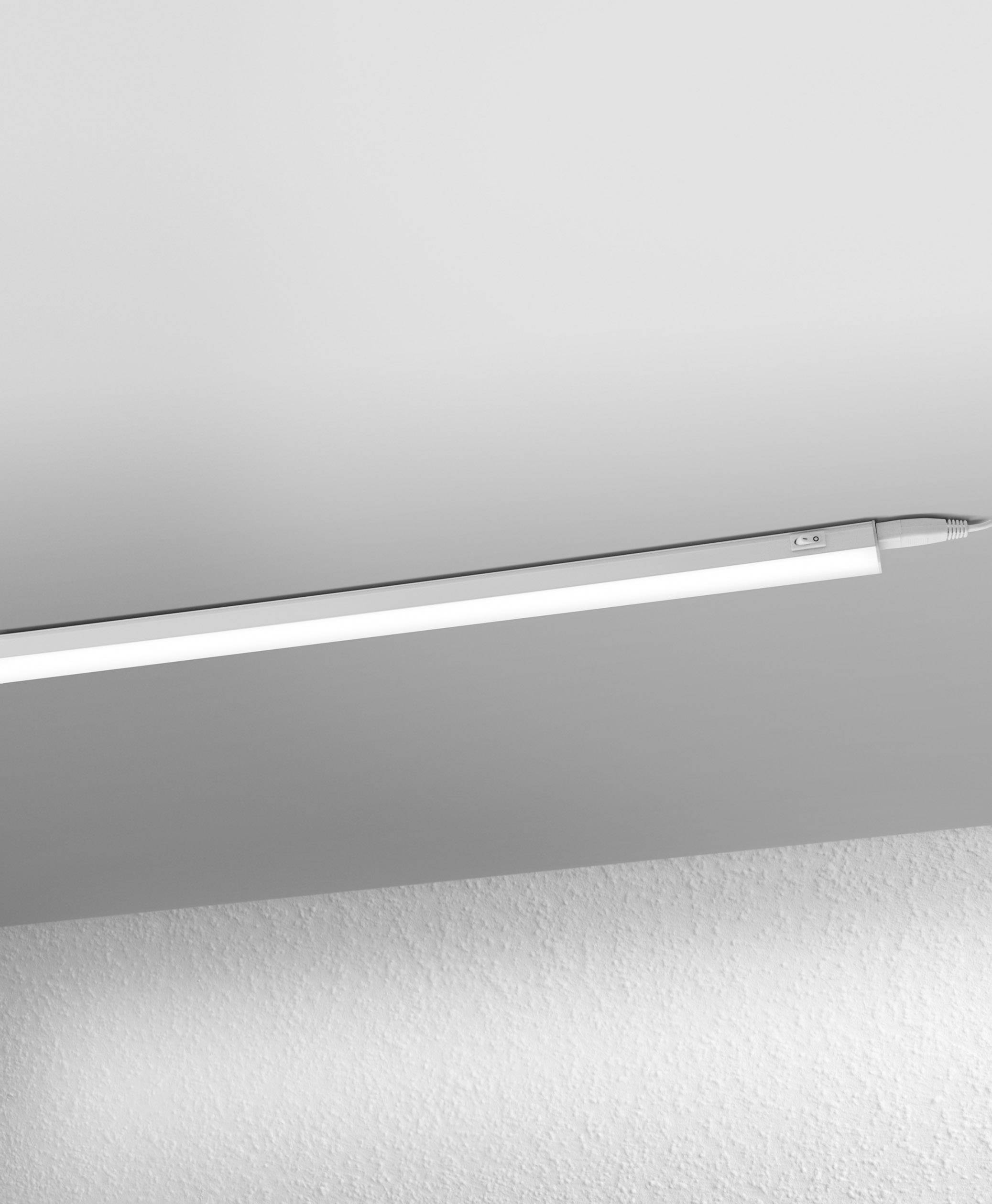 LEDVANCE LED Switch Batten L LED plinth lighting LED (monochrome) Built-in LED 4 W Warm white