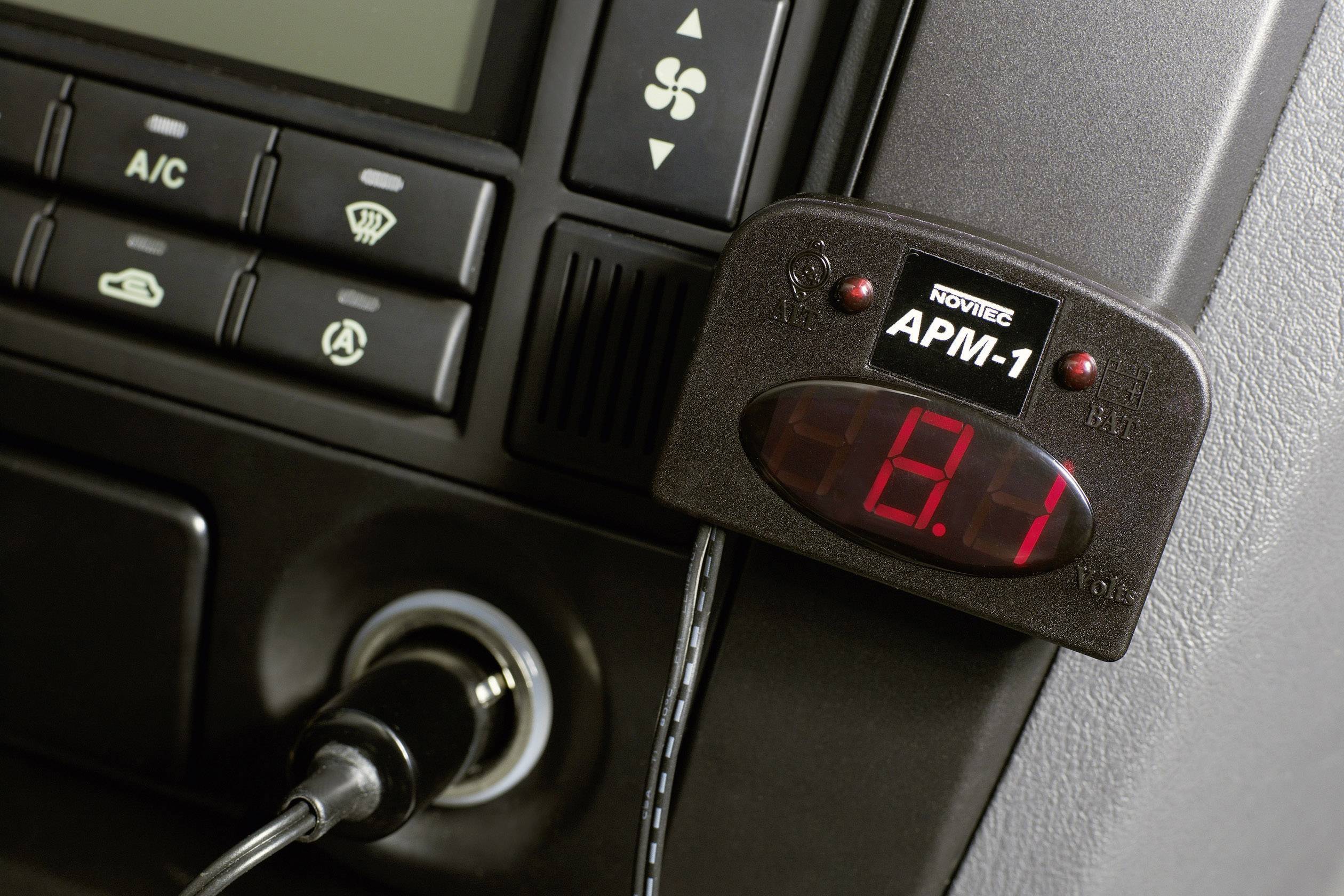 Novitec APM-1 Car voltmeter 12 V