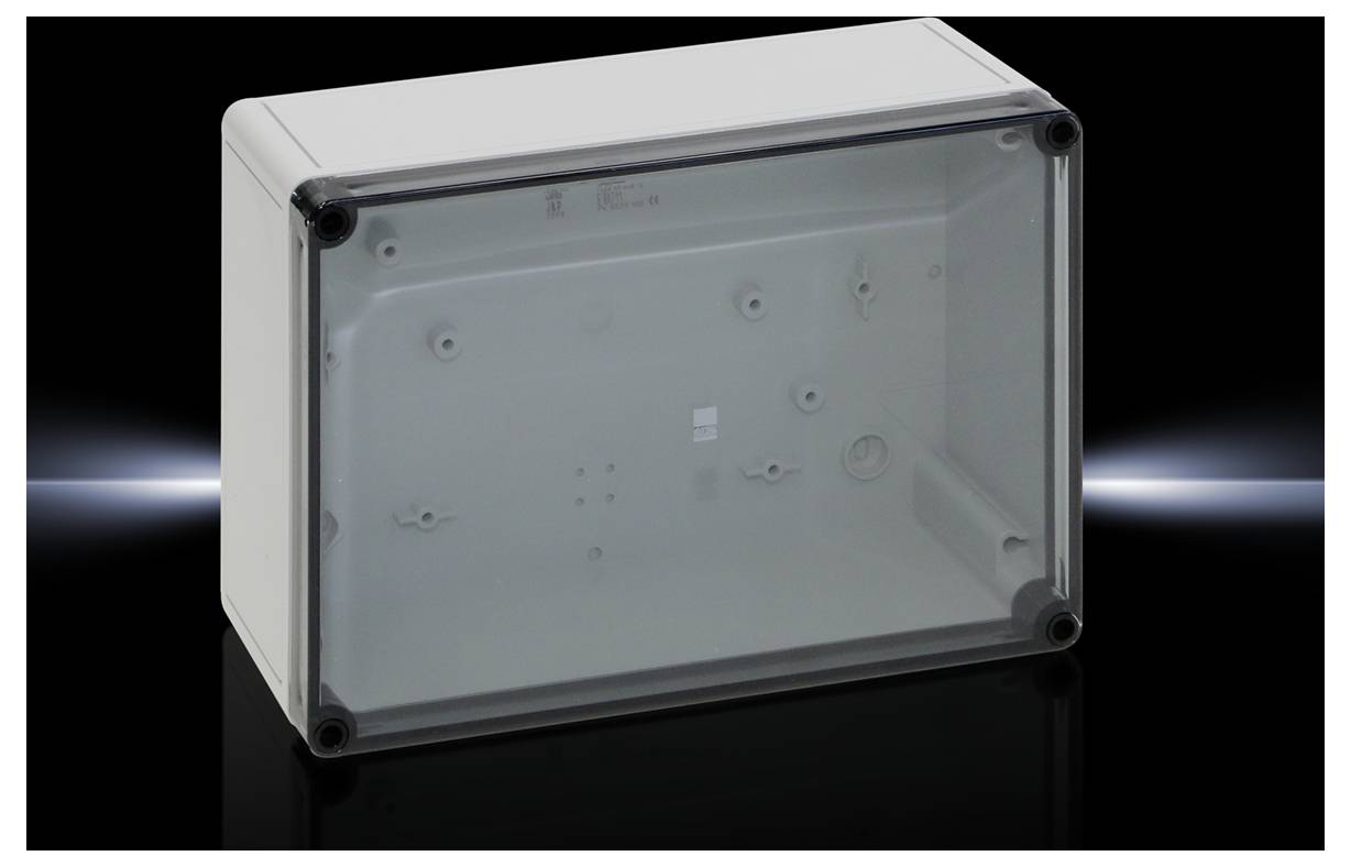 Boîtier rectangulaire en plastique transparent sur fond noir, adapté pour contenir et protéger des composants électroniques.
