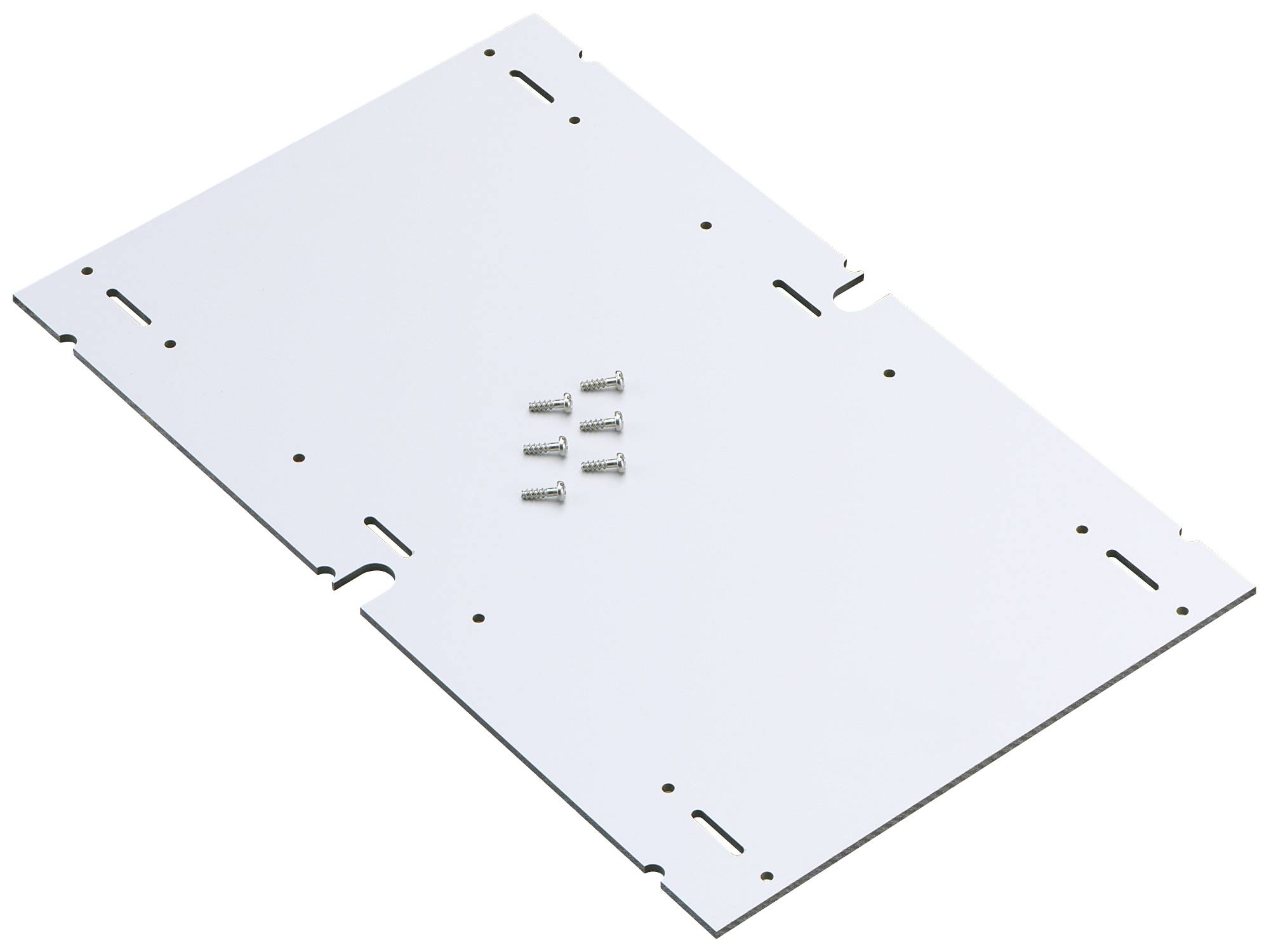 Une plaque métallique blanche avec plusieurs trous et huit petites vis, probablement destinée à des fins de montage.