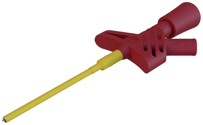 Un outil rouge et jaune à long manche, possiblement un pistolet pulvérisateur ou un applicateur, isolé sur un fond blanc.