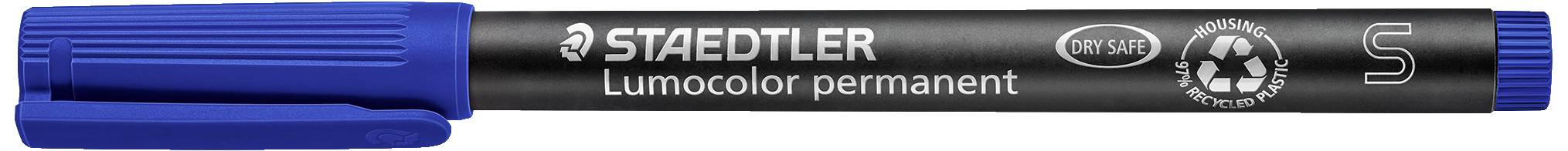 Marqueur permanent bleu de Staedtler, modèle 'Lumocolor', fabriqué à partir de matériaux recyclés, adapté aux inscriptions de longue durée.