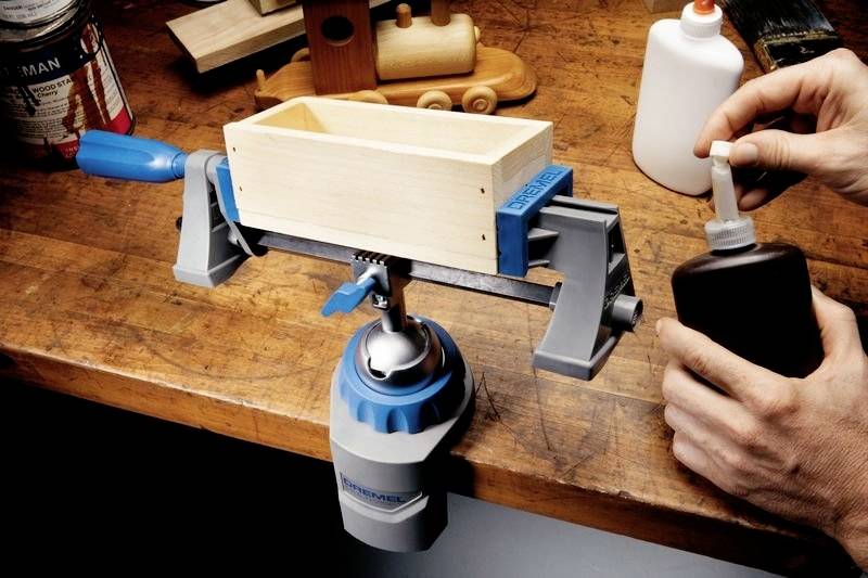 Etau multiple Dremel MULTI-VISE 26152500JA Largeur de mâchoire: 35 mm Envergure max.: 190 mm 1 pc(s)