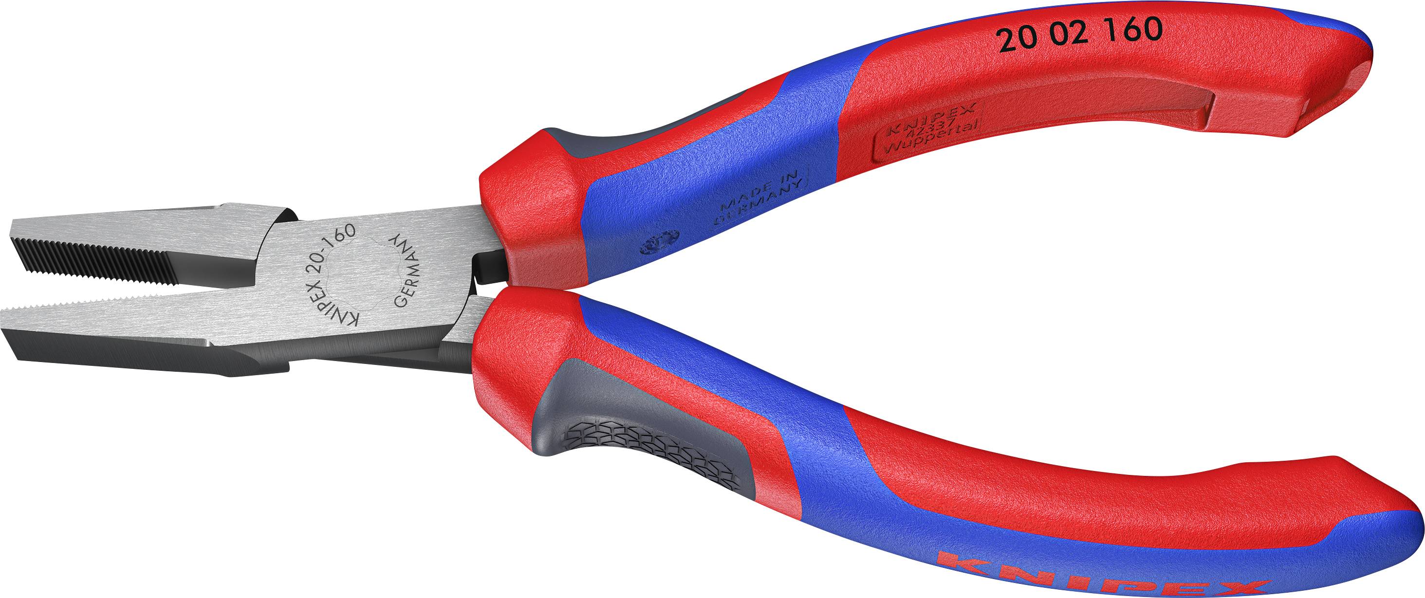 Une pince multifonction rouge et bleue de Knipex, reconnaissable à son inscription. Elle dispose de poignées isolées et de mâchoires dentées pour une prise sûre.