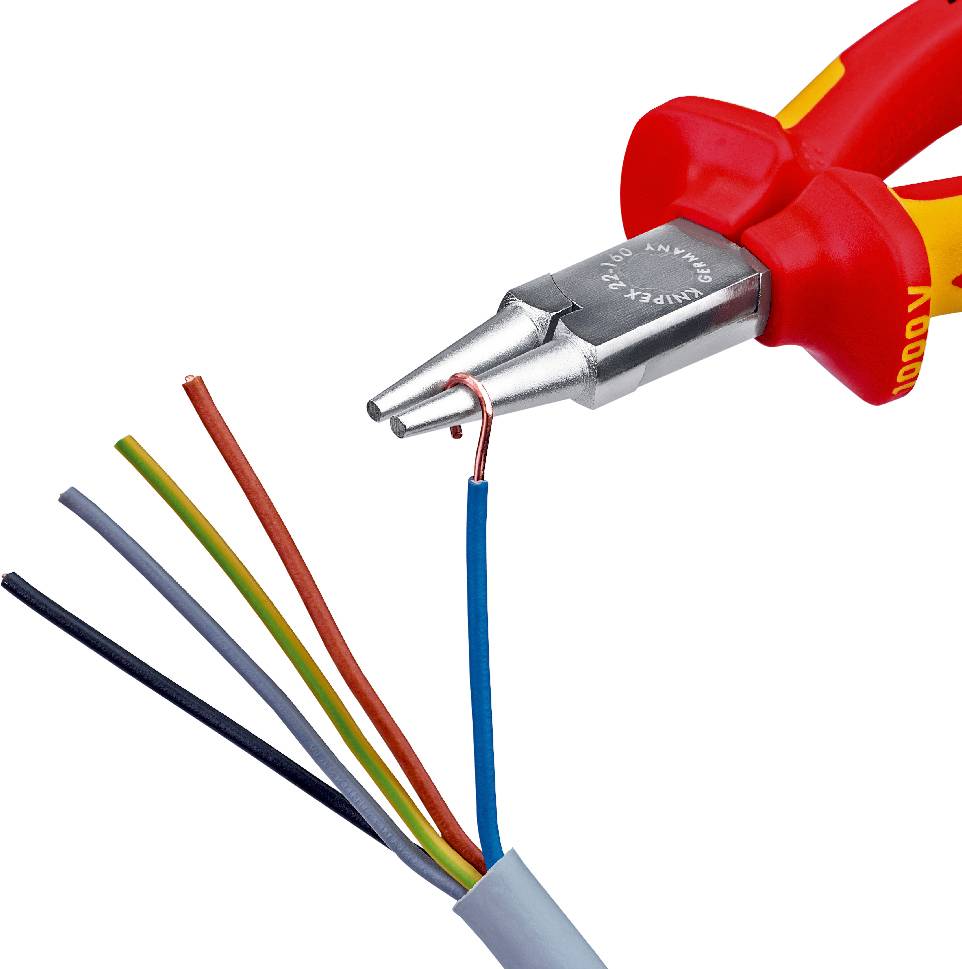 Pinces à long bec tenant un fil bleu parmi plusieurs fils électriques dénudés, montrant un travail de câblage ou une réparation de câblage.