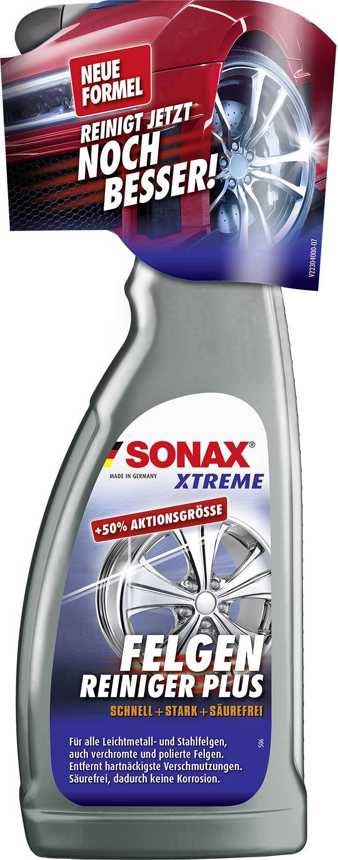 Une bouteille grise de Sonax Xtreme Nettoyant Jantes Plus avec des étiquettes rouges et blanches ; promet un nettoyage rapide et efficace des salissures.