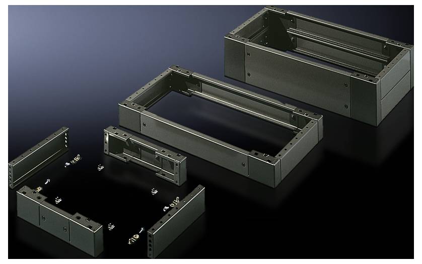 Système de montage pour appareils : Quatre cadres modulaires de différentes tailles sur un fond sombre, prêts à être installés.
