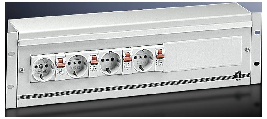 Cinq multiprises métalliques avec interrupteurs à bascule, montables dans un coffret électrique, adaptées aux applications industrielles.