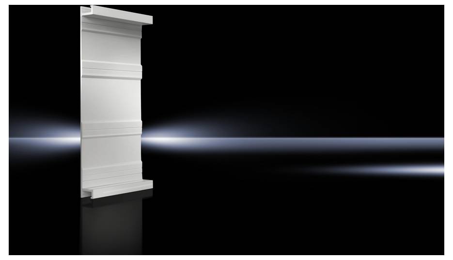 Un objet blanc et vertical sur un fond noir, traversé par un faisceau lumineux venant de la droite.