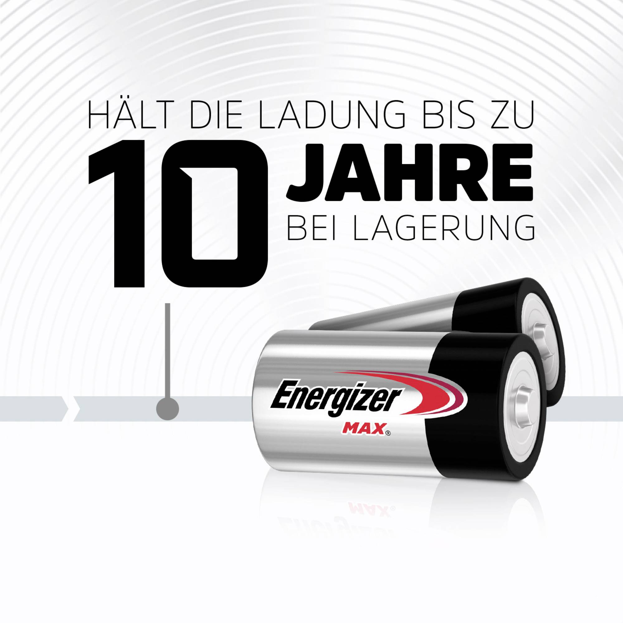 Deux piles Energizer avec un boîtier argenté et noir. Texte : 'Conserve sa charge jusqu'à 10 ans en stockage.'