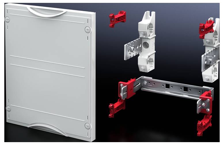 Instructions de montage pour un boîtier électrique de tableau de commande montrant les pièces amovibles en rouge et en argent, à côté de la façade du boîtier.
