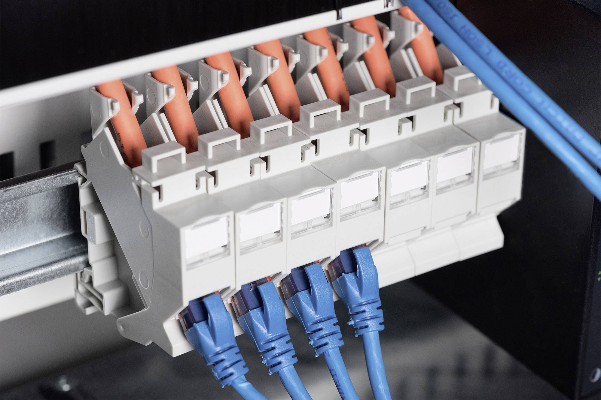 Digitus AN-25187 Adaptateur de profilés chapeau pour module Keystone IP20 profilé