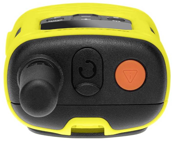 Gros plan d'un appareil portatif jaune et noir montrant une lentille ou un capteur sur la gauche et un bouton triangulaire orange sur la droite.