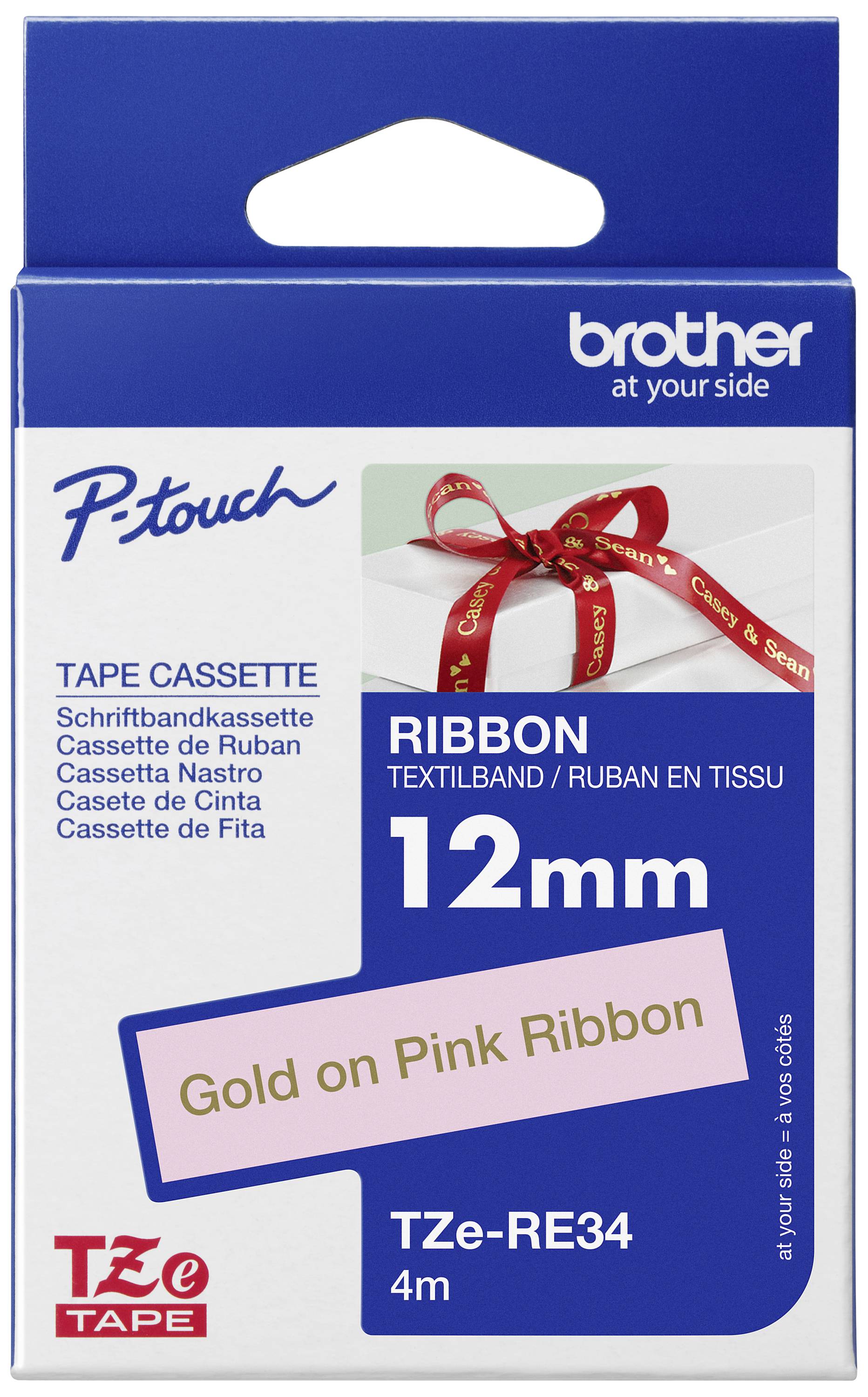 Une cassette pour ruban textile de 12 mm en rose avec inscription dorée. La marque est Brother, compatible avec les appareils P-touch.