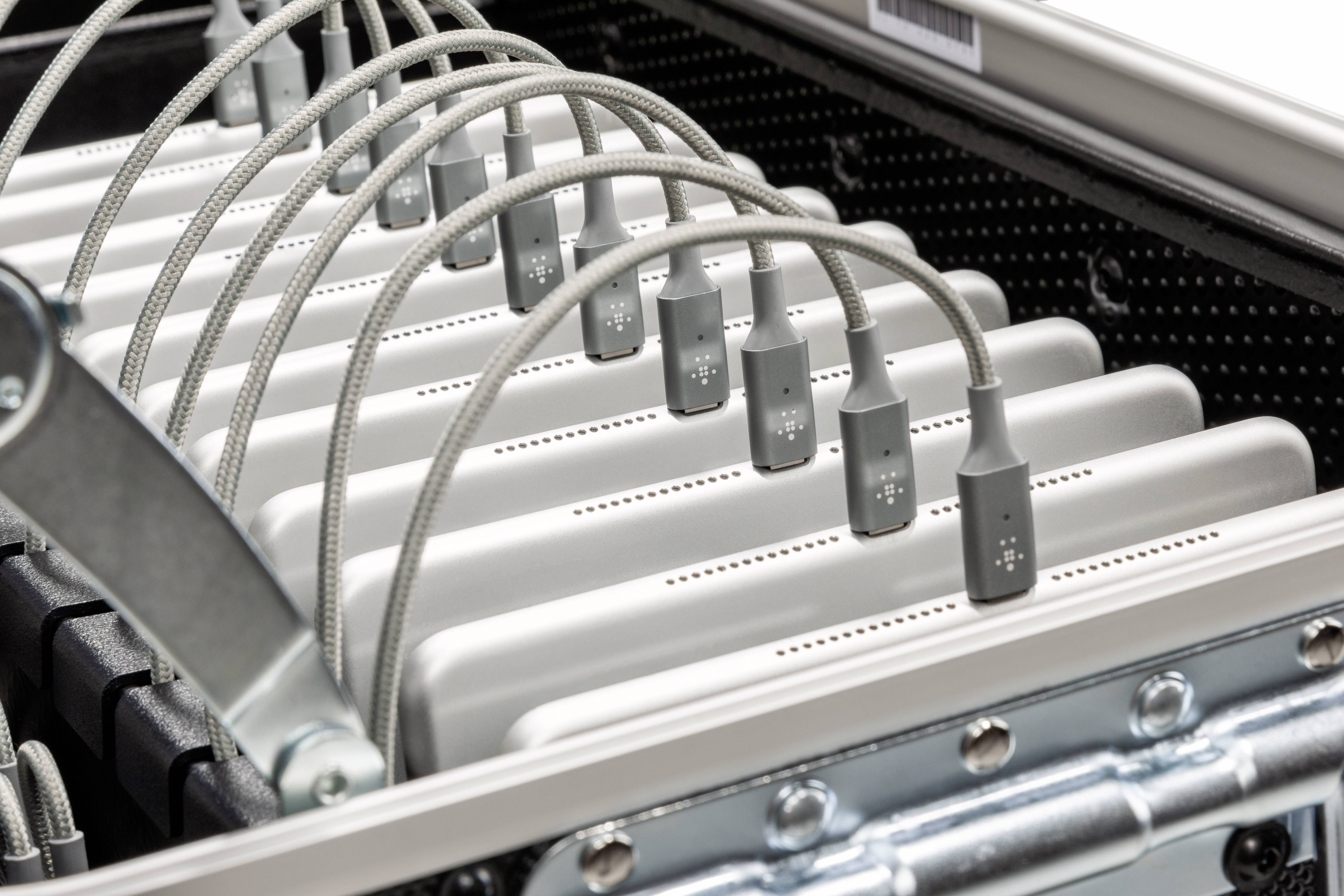 Parat PARAPROJECT® Case i16 Système de charge et de rangement chariot Tous les iPad de génération 4 (jusqu'à 10,5"), Tous les