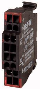 Un bloc de contact électrique noir avec des bornes rouges et noires, portant les inscriptions 'Eaton', 'NO' et 'NC'.