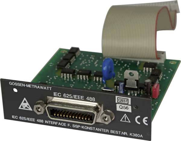 Carte électronique avec connecteur d'interface et câble en nappe, marquée 'Gossen Metrawatt IEC 625/IEEE 488'.