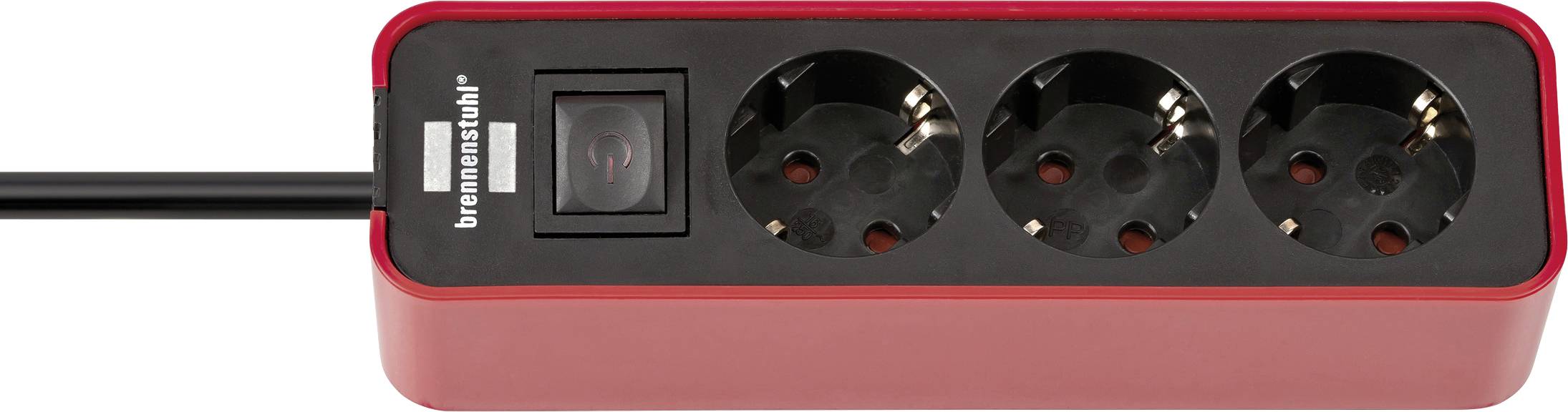 Multiprise électrique rouge avec trois prises rondes, un interrupteur et un cordon noir branché sur la côté gauche.
