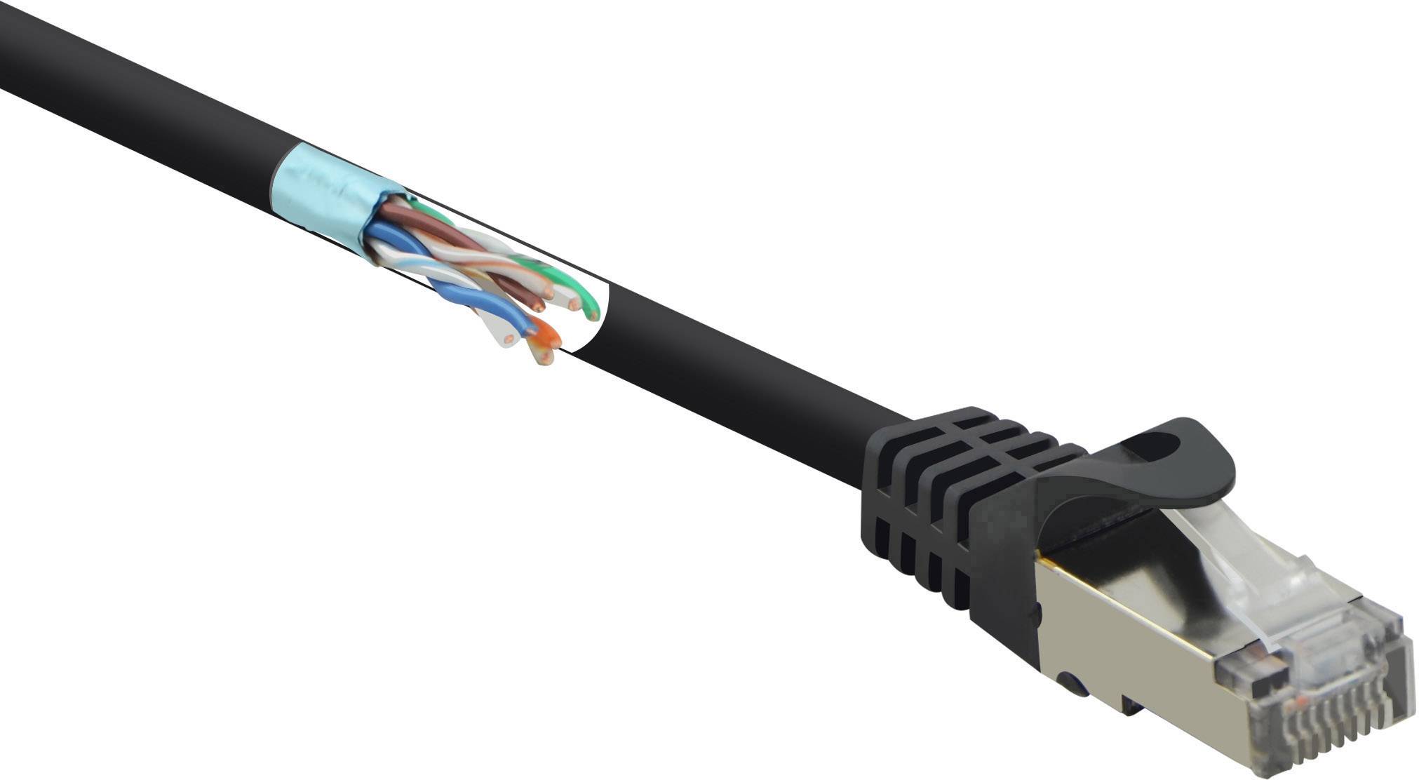 Un câble Ethernet avec un boîtier en plastique transparent qui montre les fils de cuivre torsadés et codés par couleur à l'intérieur.