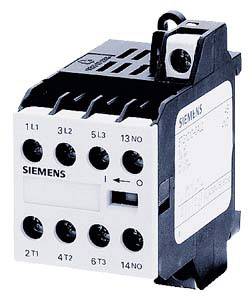 Contacteur Siemens avec plusieurs bornes et étiquettes. Numéro de modèle en haut à droite. Utilisé pour la commande électrique.