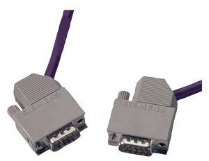 Deux fiches série DB9 grises avec des câbles violets