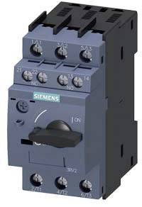 Un interrupteur électrique avec le logo Siemens, plusieurs bornes à vis et un bouton rotatif pour commander des connexions électriques.