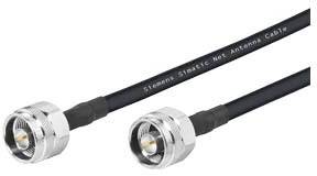 Deux câbles d'antenne noirs avec des connecteurs métalliques, adaptés pour la connexion d'appareils dans des réseaux de communication.