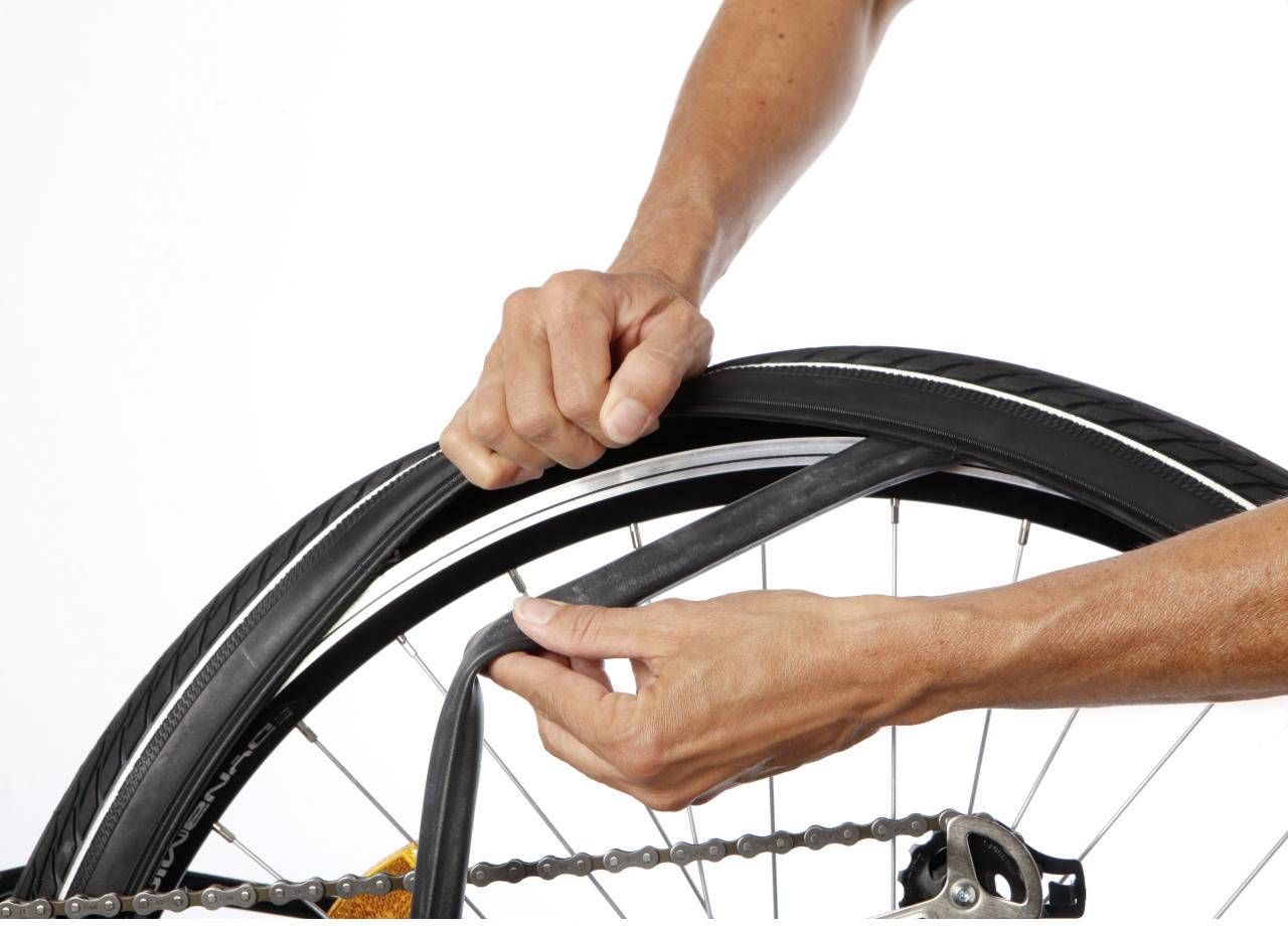 FISCHER FAHRRAD 85101 Chambre à air 26 pouces valve Dunlop (DV)