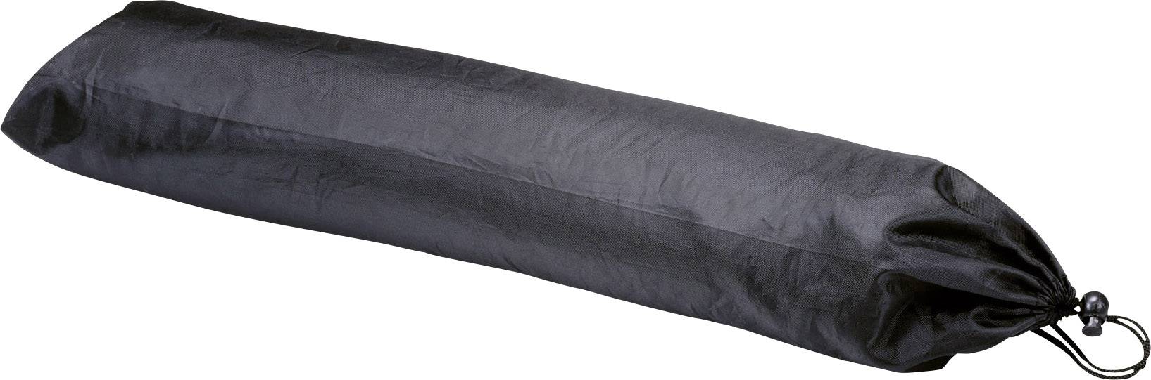 Un sac noir et allongé en tissu, muni d'un cordon de serrage à son extrémité, vraisemblablement un sac de rangement.