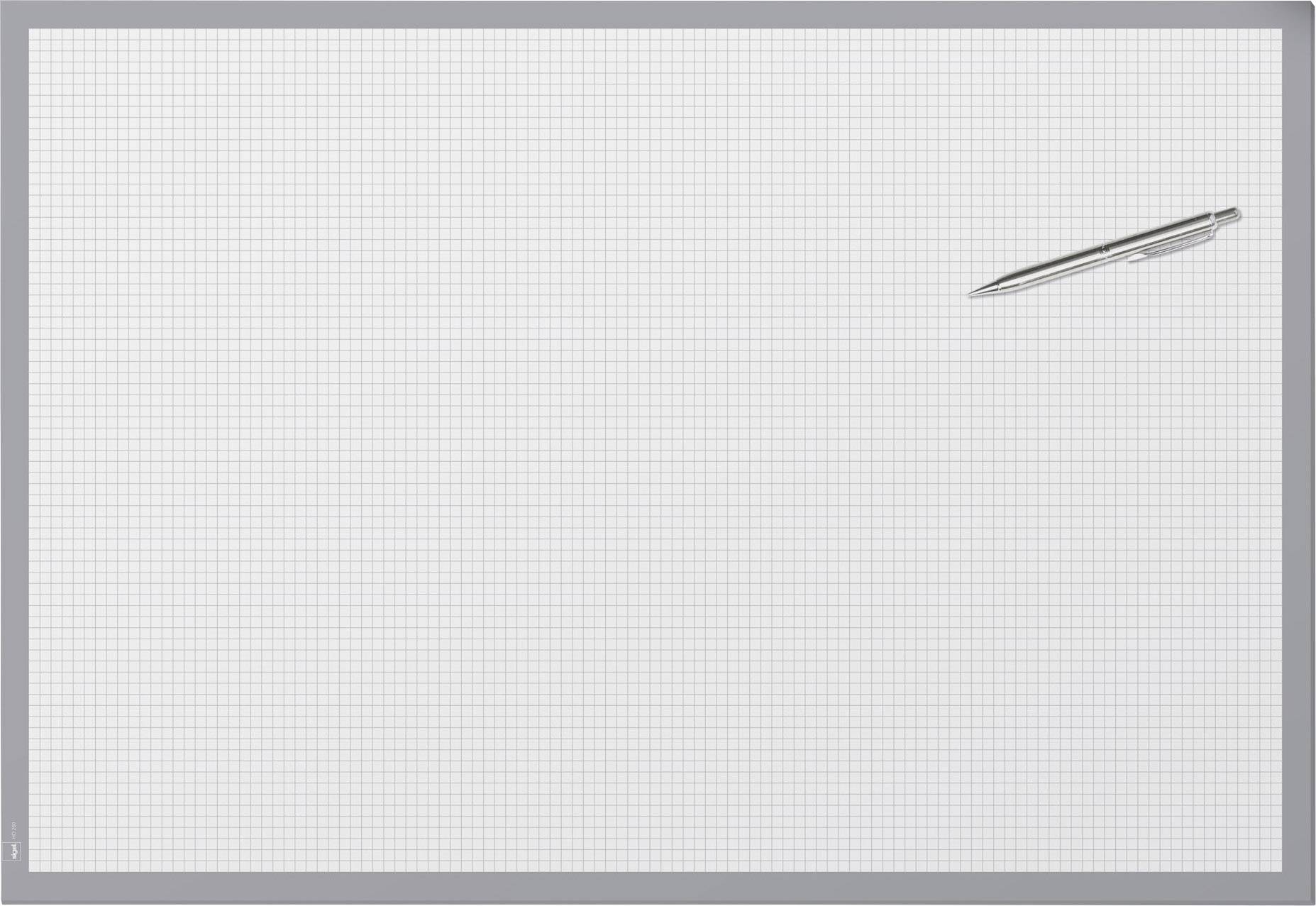 Un stylo argenté est posé sur une feuille quadrillée vierge, dans un cadre gris.