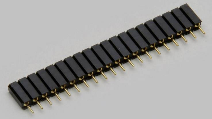 Une rangée de 20 barrettes à broches noires et dorées dans une disposition horizontale. Adaptée pour la connexion électrique de circuits.