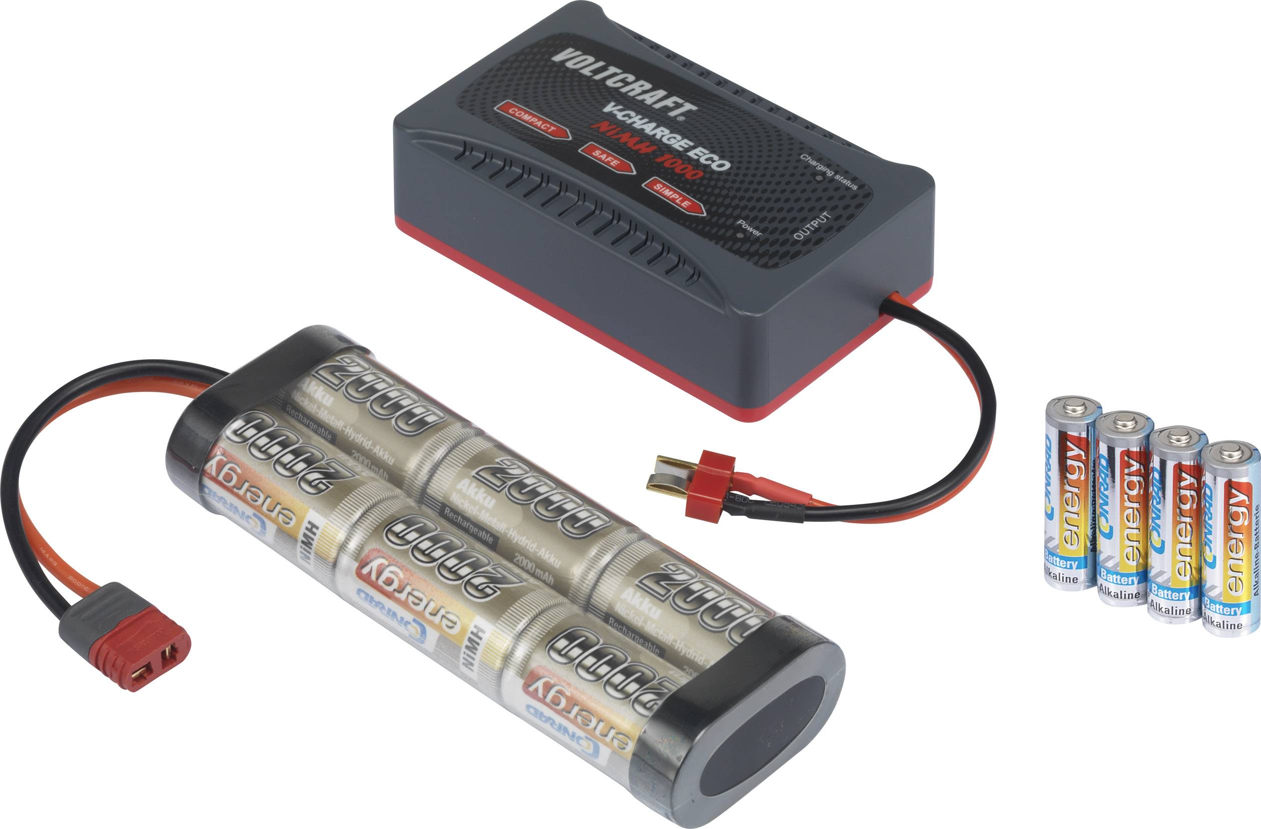 Un chargeur avec plusieurs piles AA et un pack de batteries rechargeable qui reçoit de l'énergie.