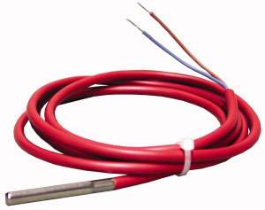 Câble thermique rouge avec sonde métallique, groupé et prêt à l'emploi. Deux fils apparents, l'un bleu, l'autre rouge, sont visibles à une extrémité.