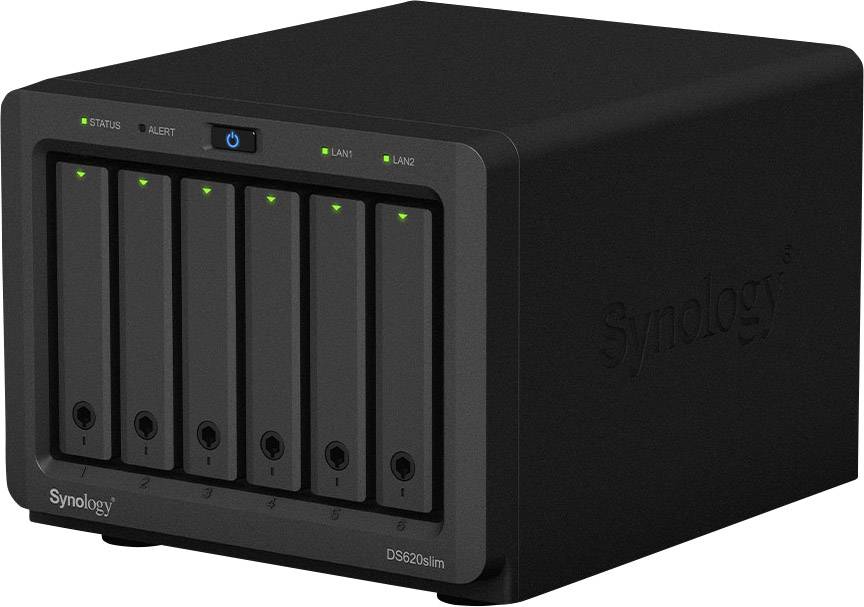 Un serveur NAS noir à six baies de disques durs. Sur la façade avant, différents voyants de statut s'illuminent en vert.