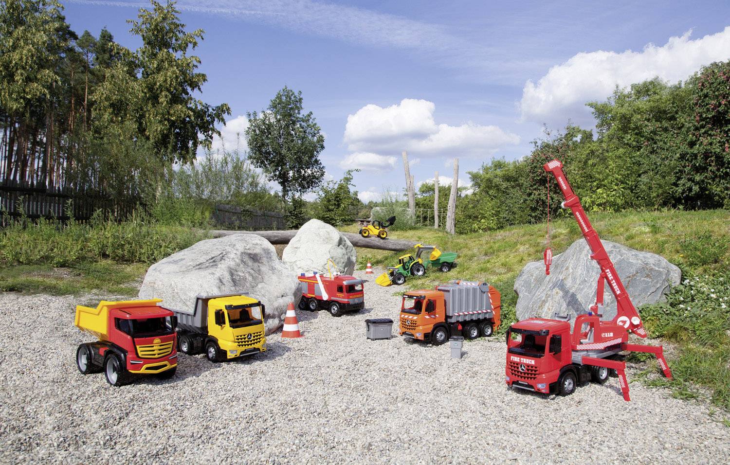 Camion à ordures Lena GIGA Arocs avec autocollant