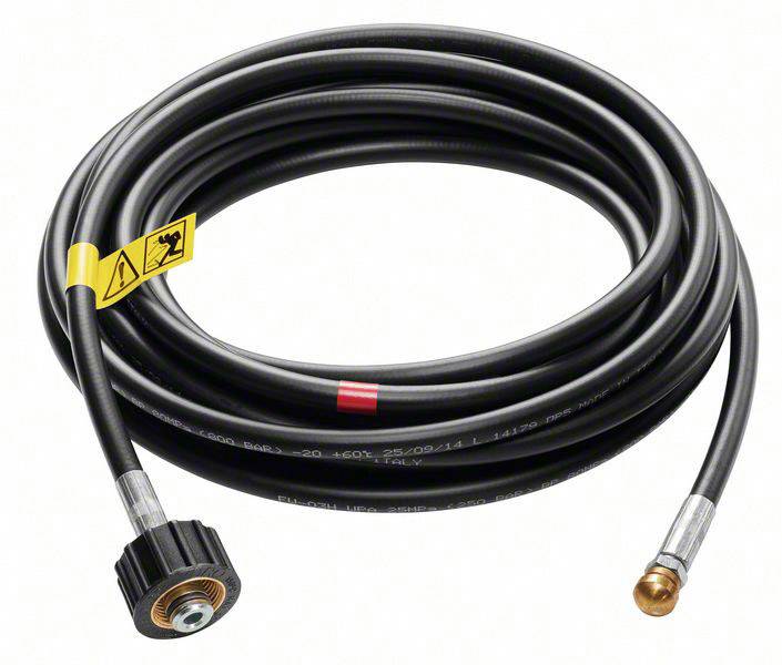 Long tuyau noir avec une étiquette et des raccords à chaque extrémité, probablement pour une connexion de gaz ou d'eau.