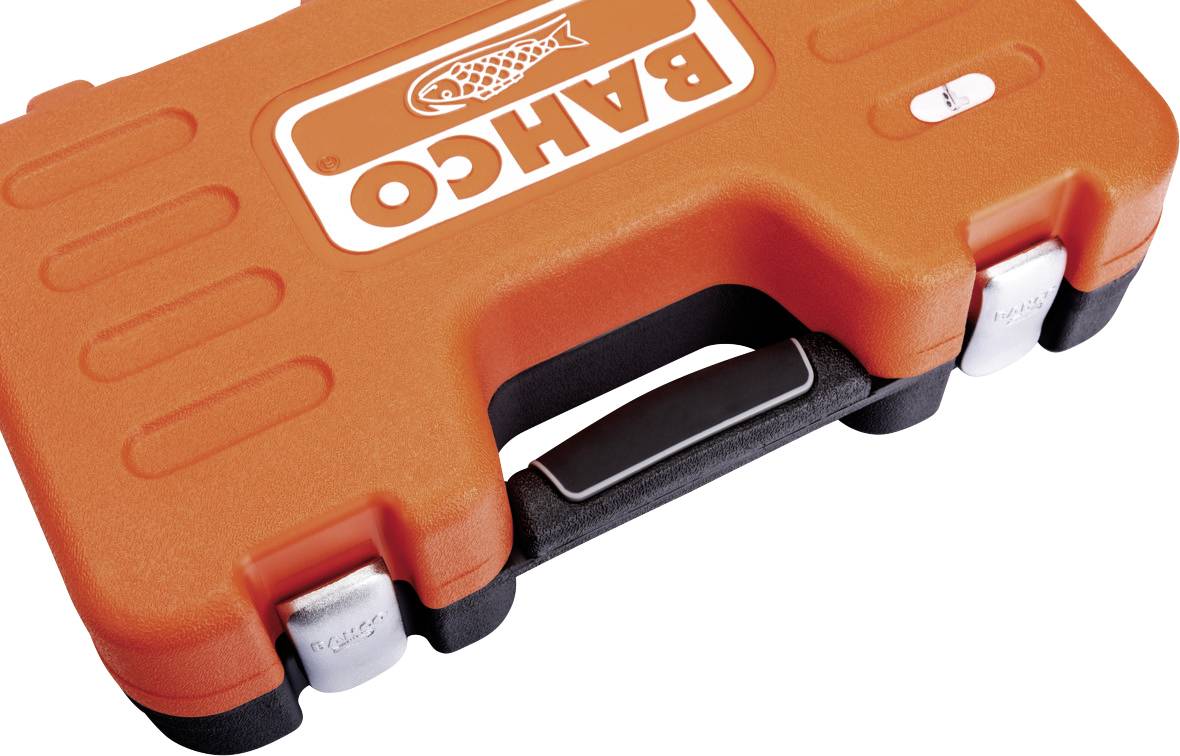 Boîte à outils orange avec poignée noire et logo Bahco, fermée. Poignée de transport et fermoirs bien visibles.